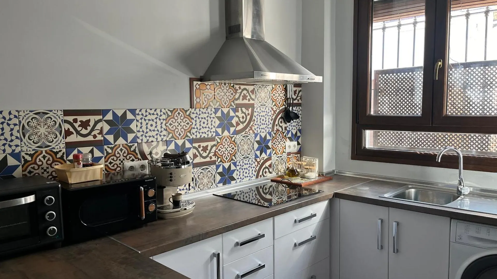 Traditional House In Triana Seville Apartment